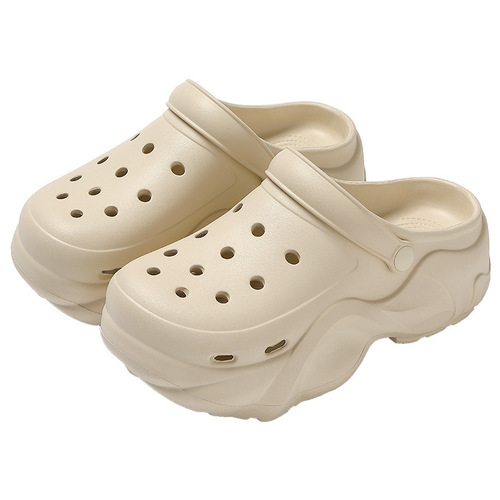 Women's Cartoon Hole Shoes Summer 2025 New EVa Indoor Home Sliding Outdoor Thick Sole Sandals for Women Wholesale