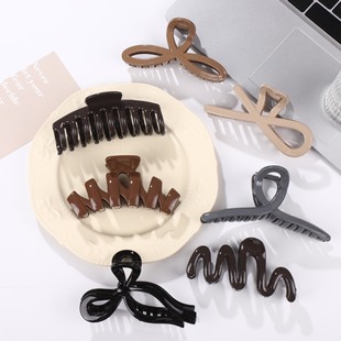 ���s�ٴ��̖�l�AŮ�r�и߼��к��X�ױP�lץ�A�nϵ�͹Ś��|���~�A