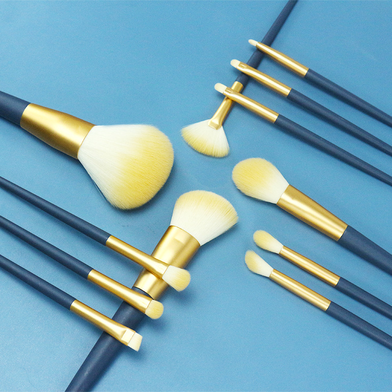 Venta caliente Internet celebridad recomendar maquillaje cepillo traje 12 unids portátil cepillo de pelo suave Blush cepillo sombra de ojos cepillo conjunto completo