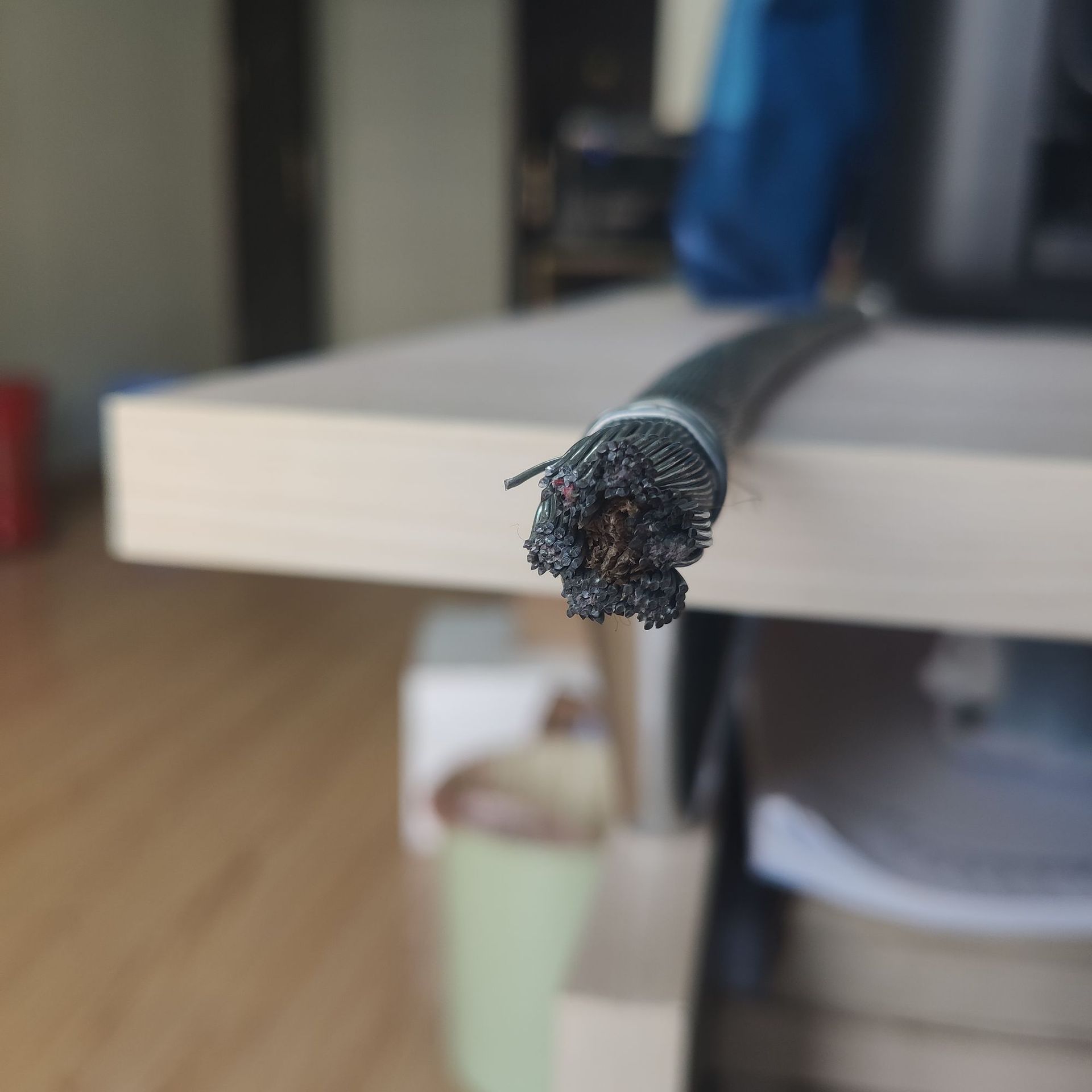 碳钢钢丝绳6X15+7FC 10/15/18mm大棚镀锌无油光面捆绑桥栏护栏米