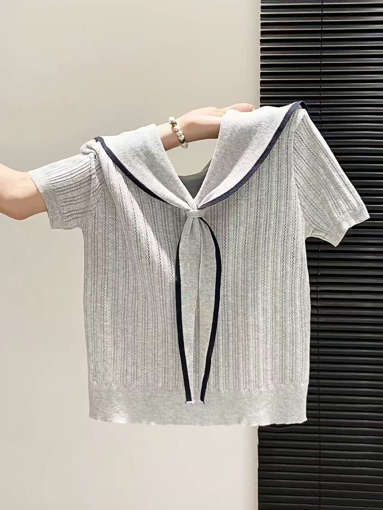 Áo thun nữ tay ngắn cổ bẻ thiết kế giả hai lớp mỏng nhẹ mùa hè — màu xanh nhạt