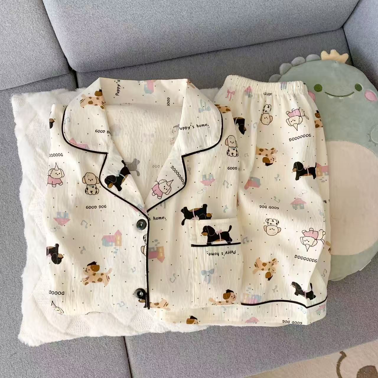 Pijamas de algodón nubes al por mayor transfronterizos de verano nuevos pantalones cortos de manga corta cardigan con solapas japonesas y coreanas de dibujos animados a cuadros