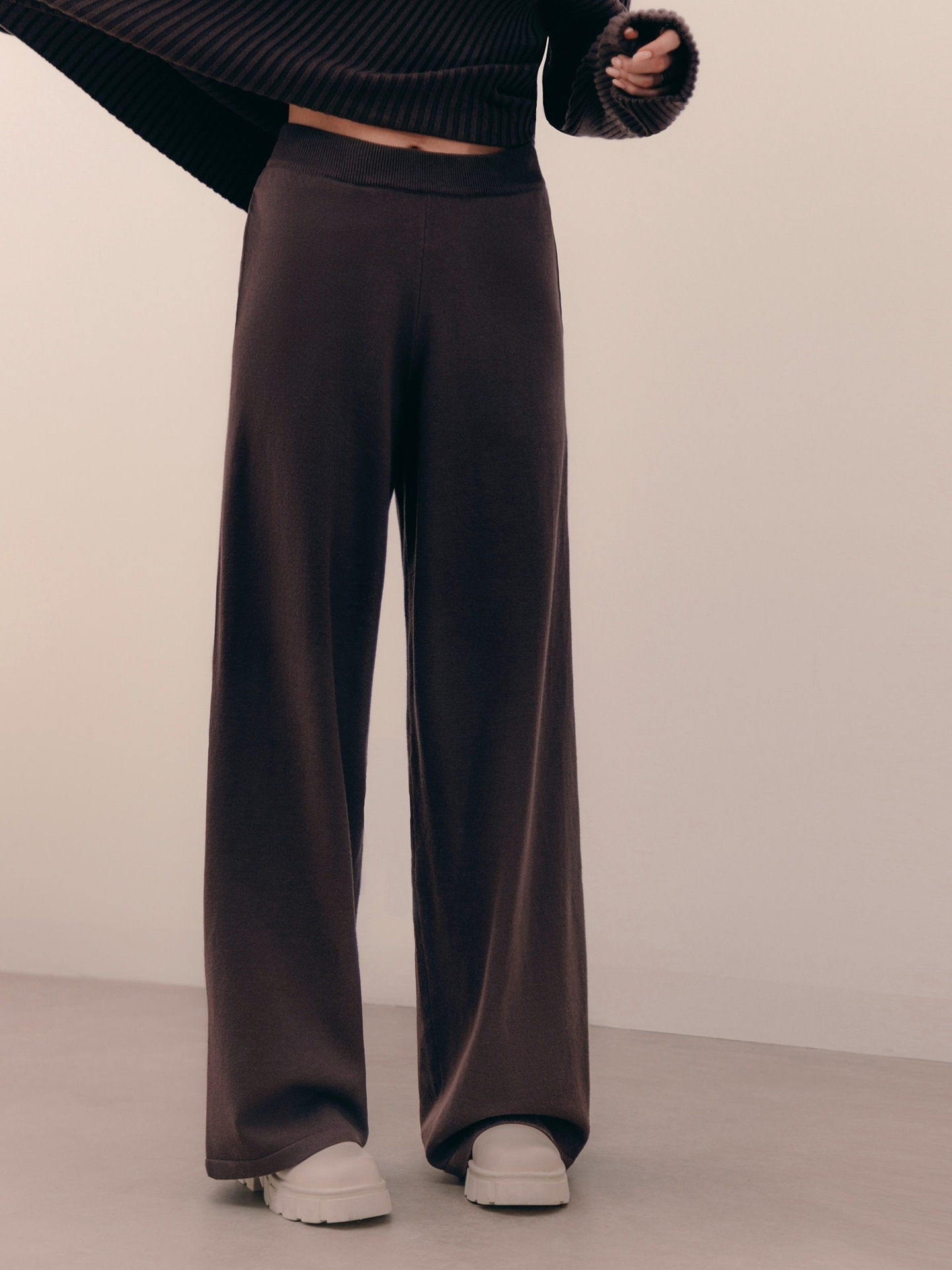 Knitted suit autumn and winter loose high collar pit striped hem sweater knitted pants sweater suit_voghion.com