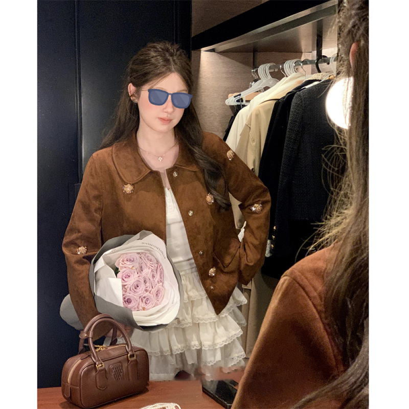 杨小卷 miu系千金感美拉德短外套女高级感法式娃娃领钉珠上衣皮衣|undefined