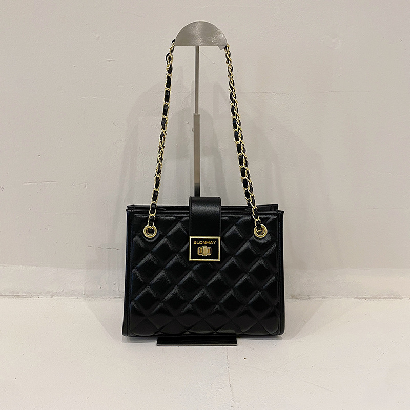 Temperament Lingge Shoulder 2023 Nuovo Pendolare Grande Capacità Borsa a Tracolla Catena Borsa a Mano per Donna_voghion.com