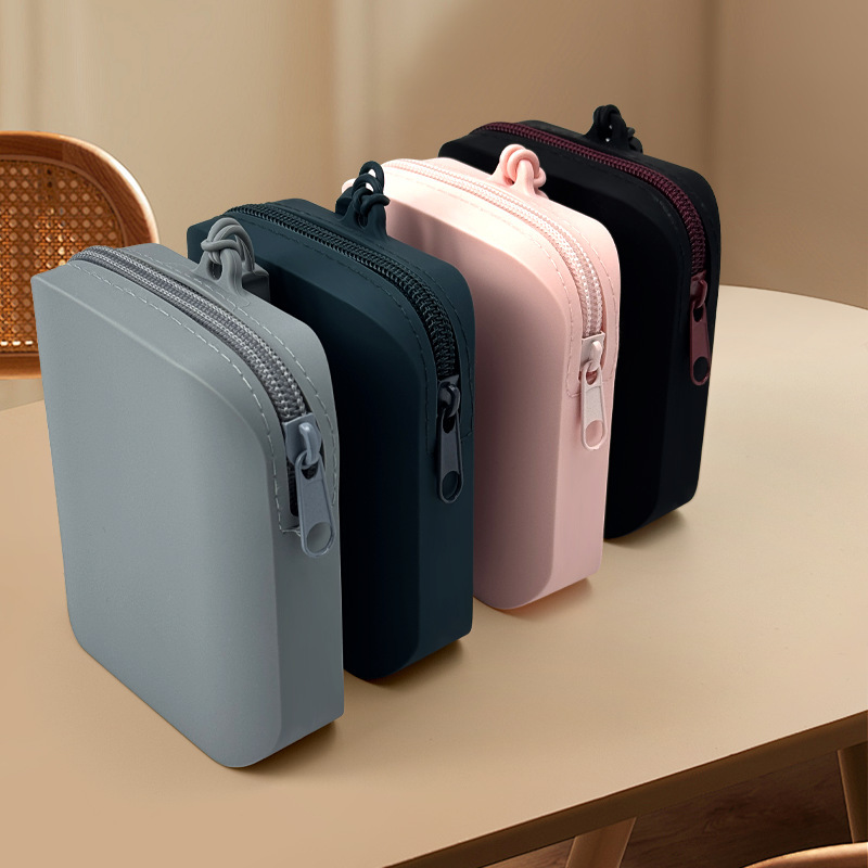 Silicone zipper bag, mini cute lipstick earphone data cable storage bag children's solid color portable ID card pouch
