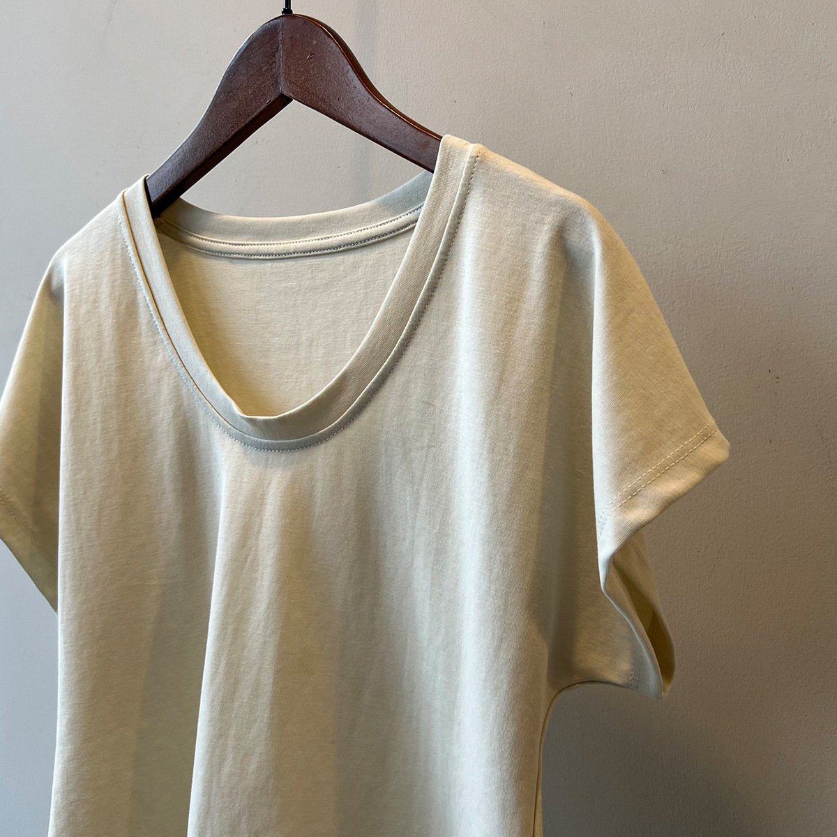 Three Dimensional Simple U Neck Short Sleeved T shirt for Women Summer Slimming Wide Sleeved Top 22 Three Dimensional Simple U Neck Short Sleeved T shirt for Women Summer Slimming Wide Sleeved Top