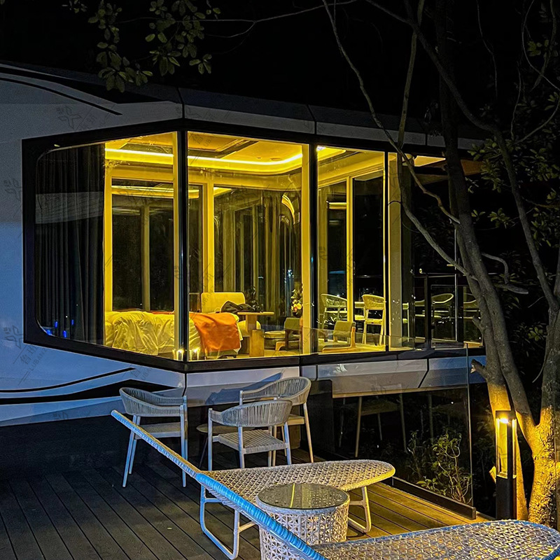 Gran hotel de tienda de campaña al aire libre lujoso acampamiento estrella en línea popular alojamiento residencial futuro casa de cápsula espacial