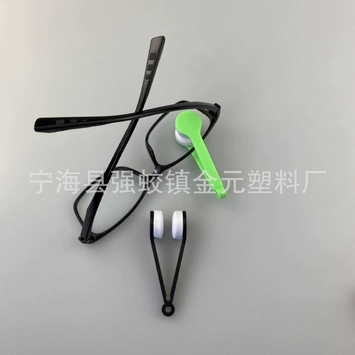 Fashionable handheld glasses
