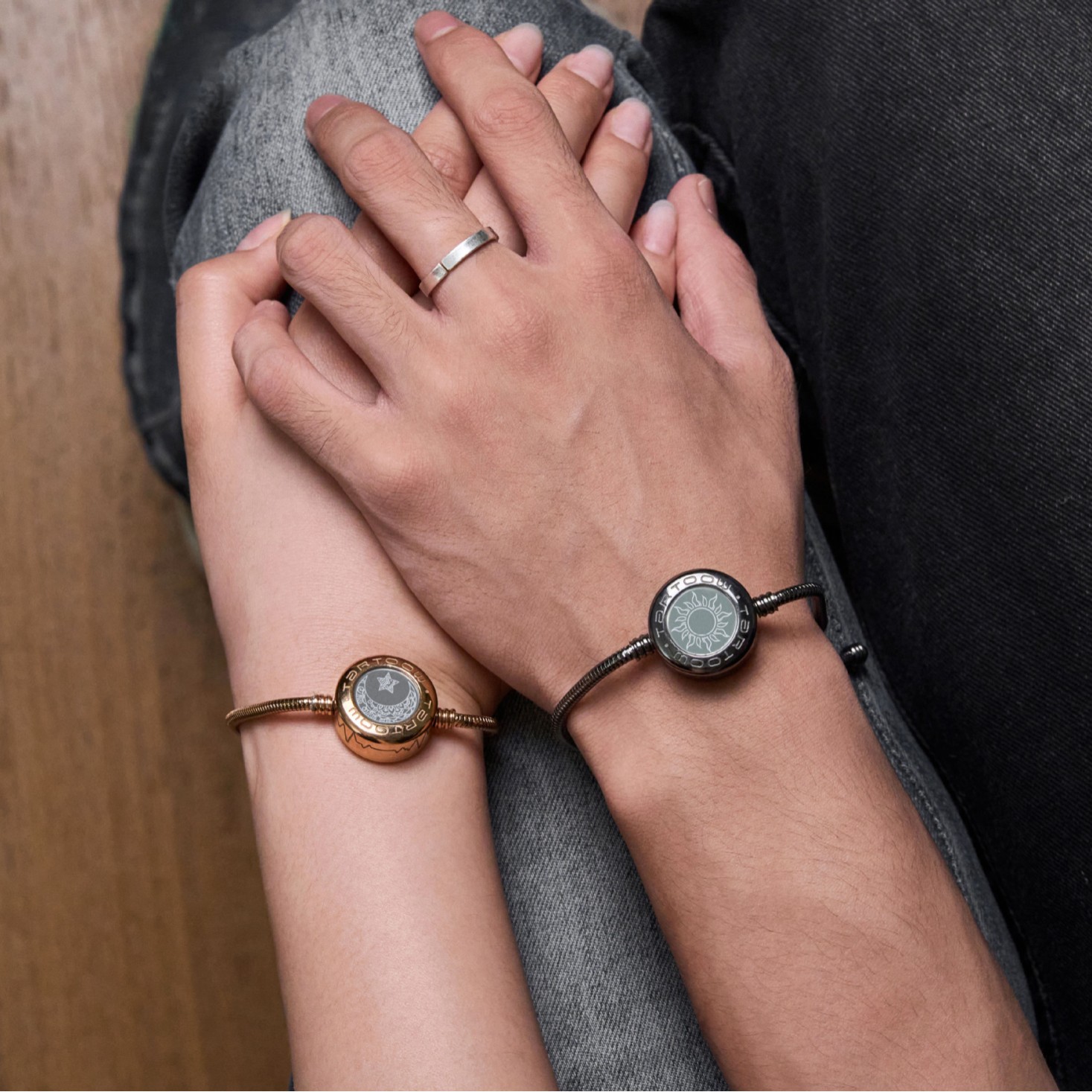 Pulsera Bluetooth de pareja desmontable pulsera de vibración táctil de larga distancia nicho regalo de amor a distancia