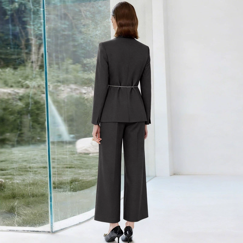 Demi-season fashionable classic suit jacket, trousers, V-neckline, bright catchy style, high-quality style -> Демисезонный модный классический пиджак костюм брюки, V-образный вырез, яркий запоминающийся стиль, стиль высокого качества
