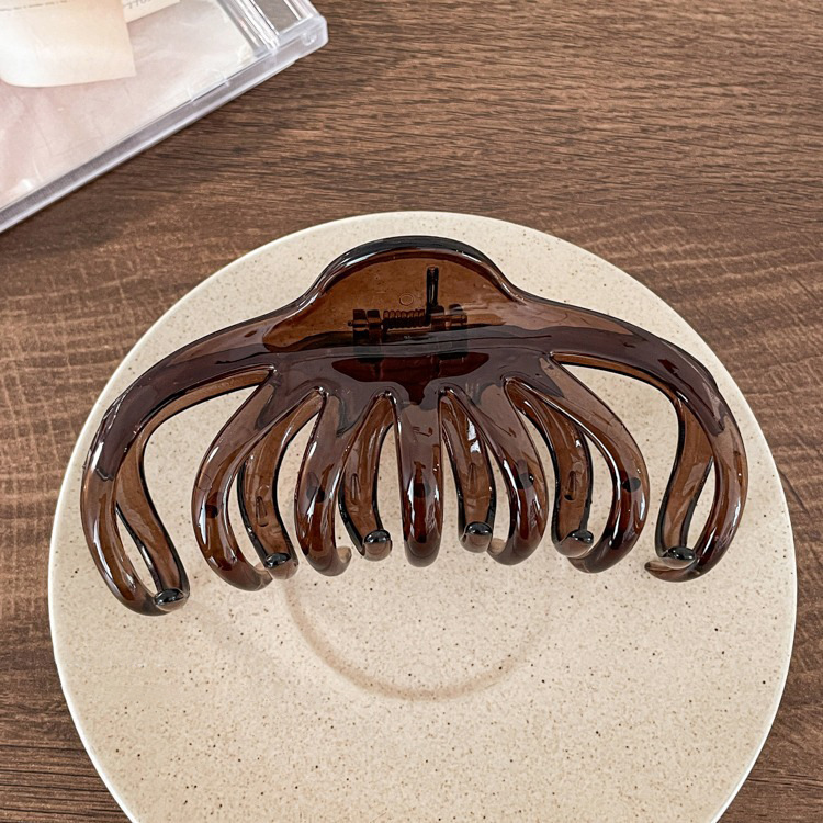 Clip de agarre de color café de alta calidad, horquilla grande, mujer 2024, nuevo estilo, volumen de cabello en la parte posterior de la cabeza, clip de tiburón, tocado, horquilla