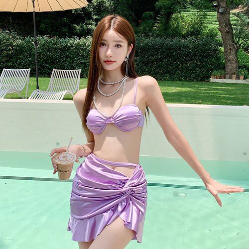 Summer new fashion female hottie character vacation split bikini swimsuit small breasts high-end display hot spring vacation