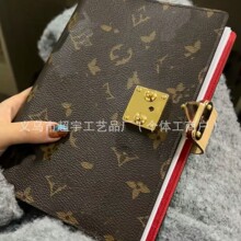 新款手账笔记本皮面防水耐磨五金锁扣书签便携全套包装