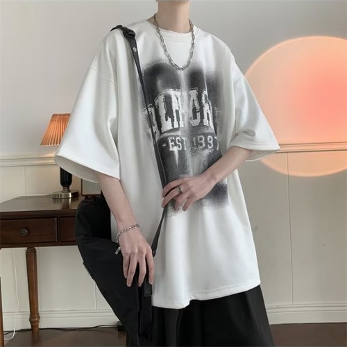 Short-sleeved T-shirt men's summer European and American trendy half-sleeved American high street oversize large size round neck five-quarter sleeves