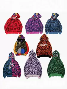 เสื้อแจ็กเก็ตแบรนด์ดังลายพรางสุดเท่ ลายหัวลิง bape รุ่นเดียวกับที่ใช้ในวงการ พร้อมฮู้ดมีซิป พิมพ์ลายฉลามสามมิติ เสื้อสเวตเชิ้ตสำหรับทั้งชายและหญิง