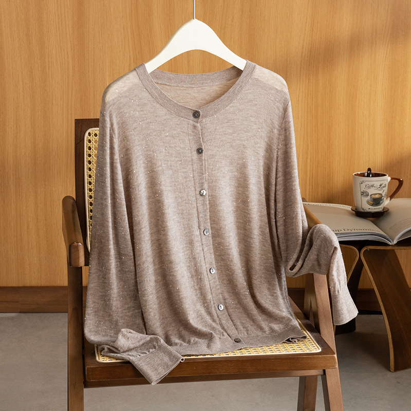2025 Puyuan Autumn/Winter New Light Luxury Coat Round Neck 100% Water-Soluble Wool Cardigan with Sparkling Sequin Yarn