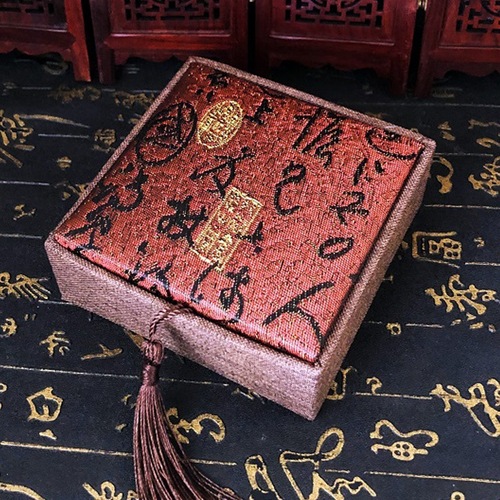 Wholesale Green Sandalwood and Purple Sandalwood Hair Comb Gift Box with Massage Comb Packaging Gift Box Retro Style Wood Comb Storage Box