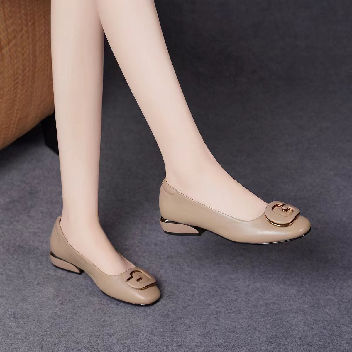 Madre zapatos de cuero suave zapatos de cuero redondos primavera y verano 2026 zapatos de cuero suave zapatos de mujer nuevo estilo