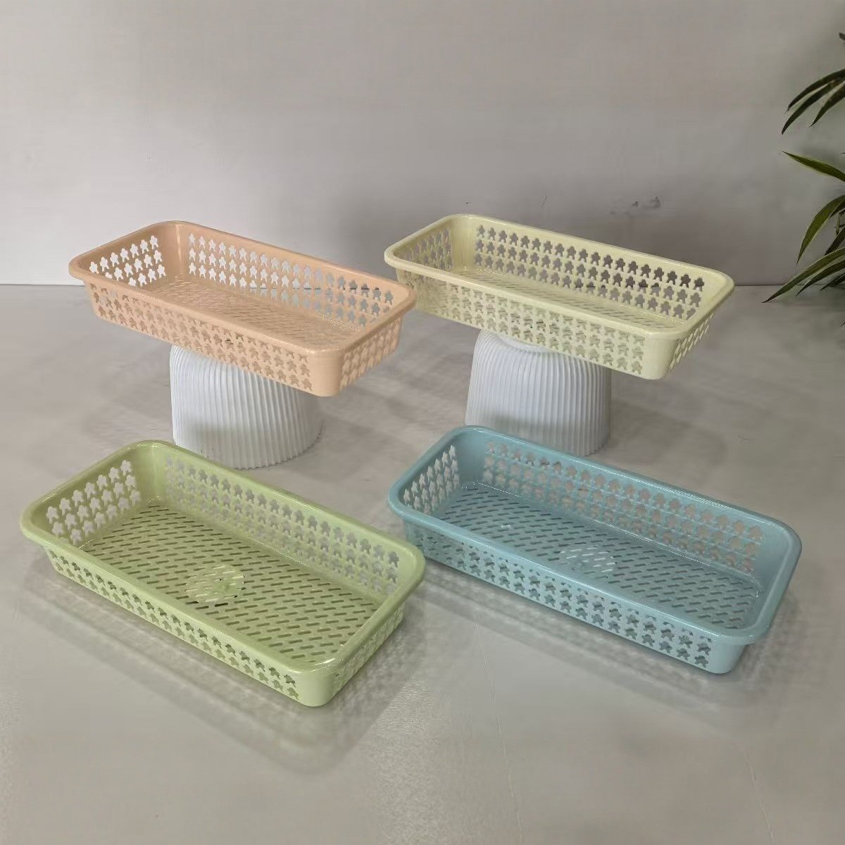 Jaula de palillos de clase 12, tubo de palillos simple moderno, plástico, caja de palillos de drenaje multifuncional nórdico, tienda departamental de Yiwu al por mayor