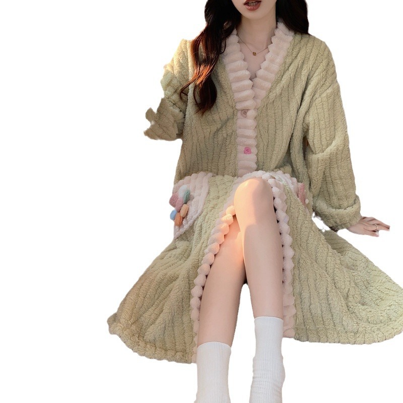 Camisón de terciopelo coral para mujer, estilo largo para otoño e invierno, bata de franela gruesa y forrada de lana, pijamas de invierno, ropa para estar en casa, sencillo y casual.