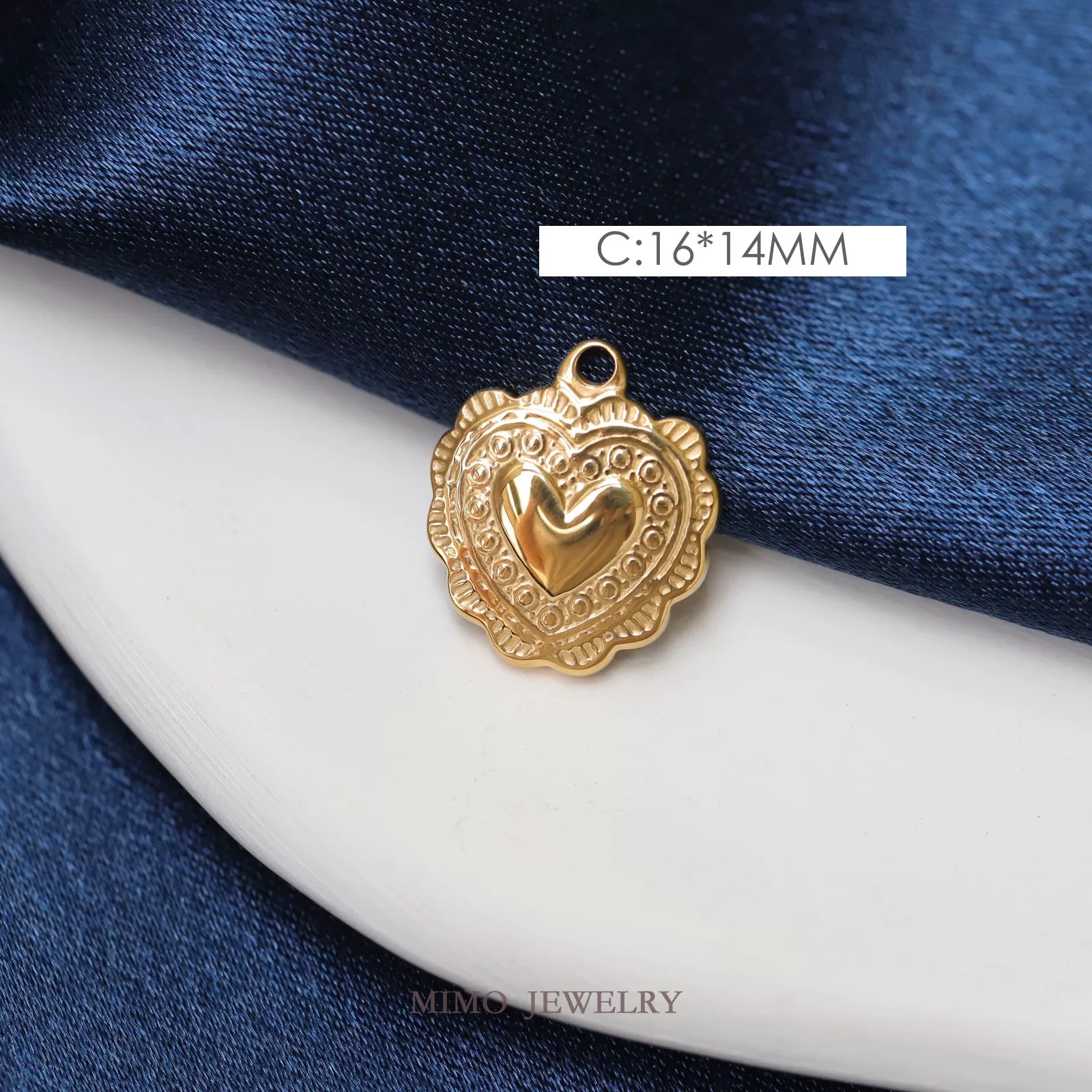 1 Pieza Acero Titanio Geométrico Forma De Corazón Mariposa Colgante display picture 3