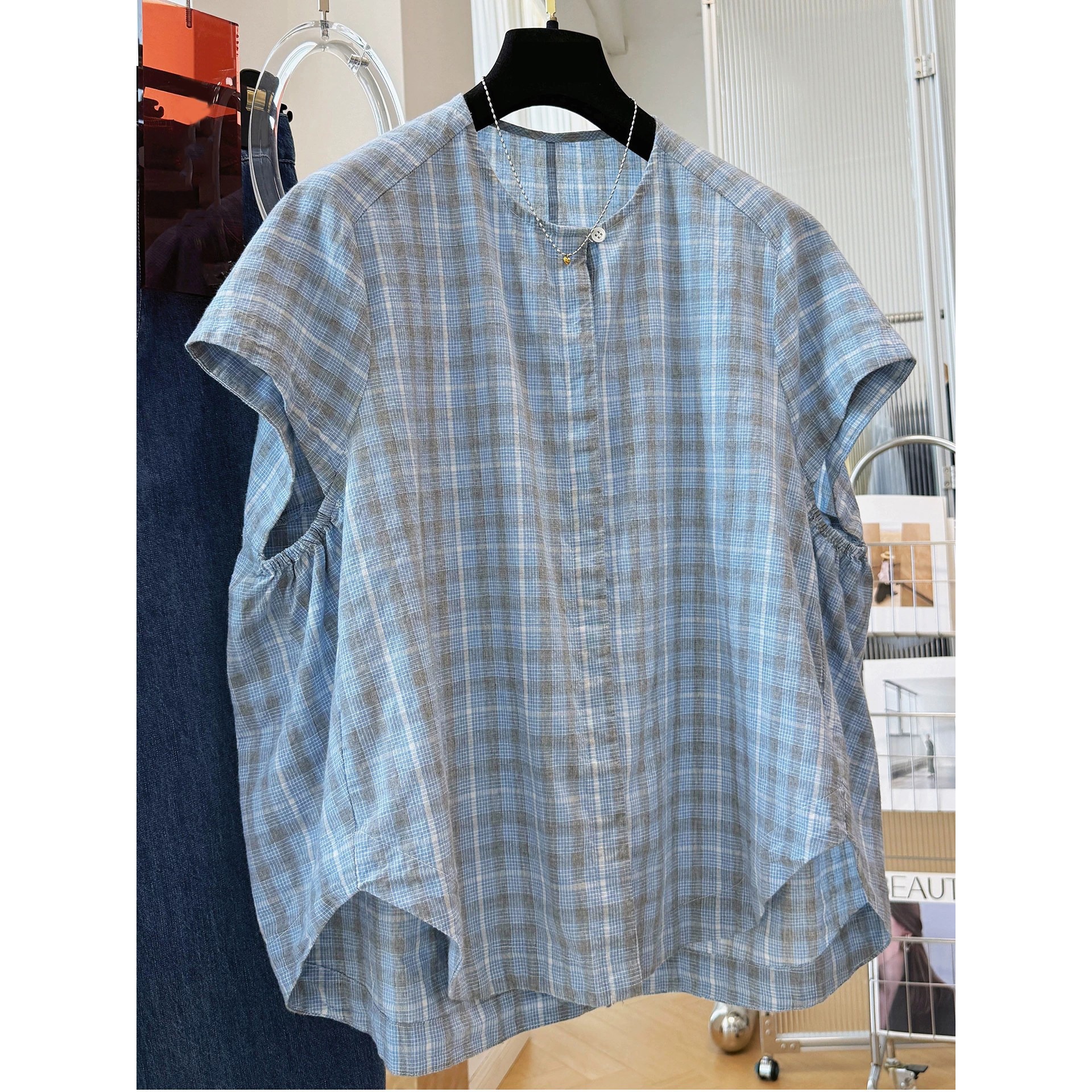 Summer design retro shirt for leisure