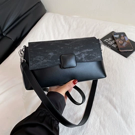 女士单肩包;女士斜挎包;小方包