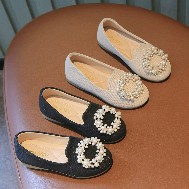 Симпатичные туфли принцессы для девочек с жемчужной металлической пряжкой, Большие Детские слипоны, Детская Маленькая кожаная обувь, Осенняя детская обувь для волос