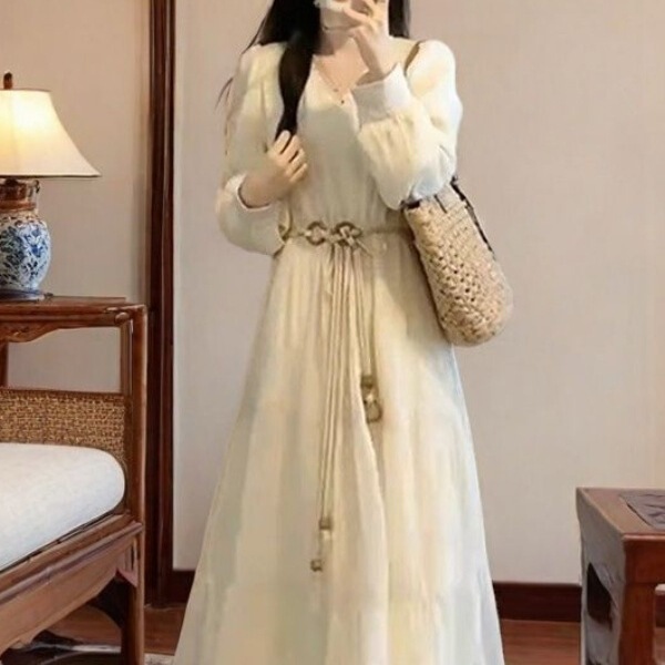 2026 Summer New French-Style Dress, White, Petite, Long-Sleeved, Waist-Cinching, Ethnic Style, Fairy-Like, Mid-Length Dress