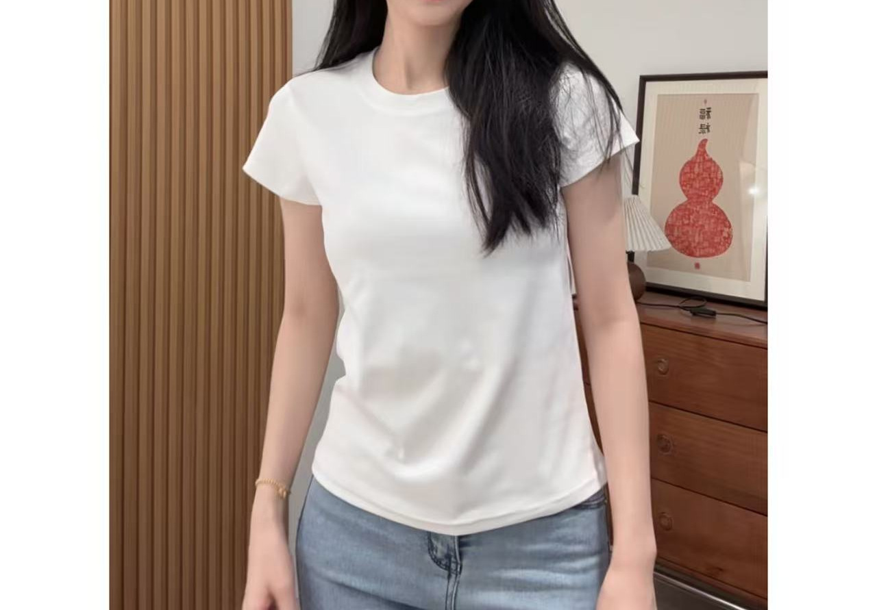 Elastic summer fitted white black T-shirt