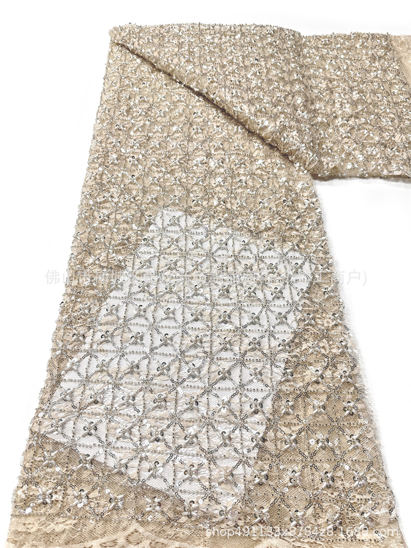 Blanco pesado clavos de cuentas sequinilla tela de encaje cuadrilátero cosido a mano perla sequinilla vestido tela