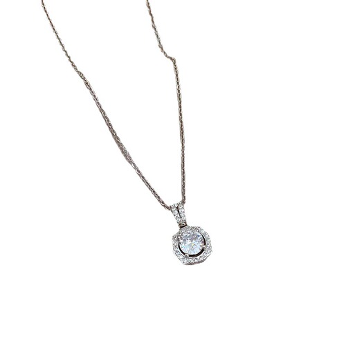 [Titanium Steel] Light luxury micro-inlaid real gold simple zircon necklace women's new clavicle chain light luxury niche design