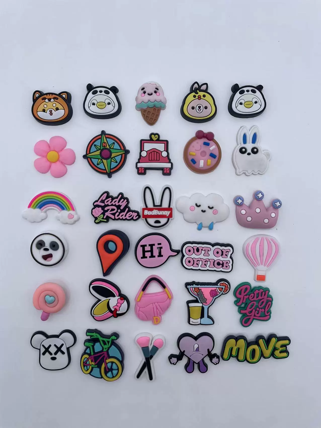 Новые пещерные туфли Цветочная обувь Пряжка DIY аксессуары Милая мультяшная обувь Цветочная декоративная пряжка Аксессуары для садовой обуви