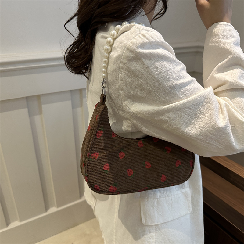 Bagos casuales lindos para mujeres 2024, otoño nuevo bolso de ropa de cama casual, bolso de moda casual, bolso de luna media luna para mujeres