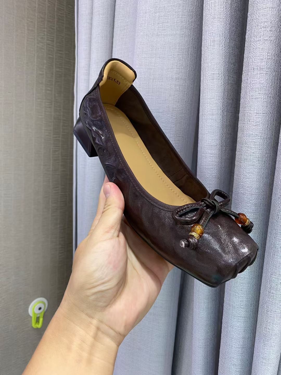 Giày ballet nữ mũi tròn đế bệt nơ da thật mềm mại — đen, rượu vang đỏ, nâu chi tiết 4