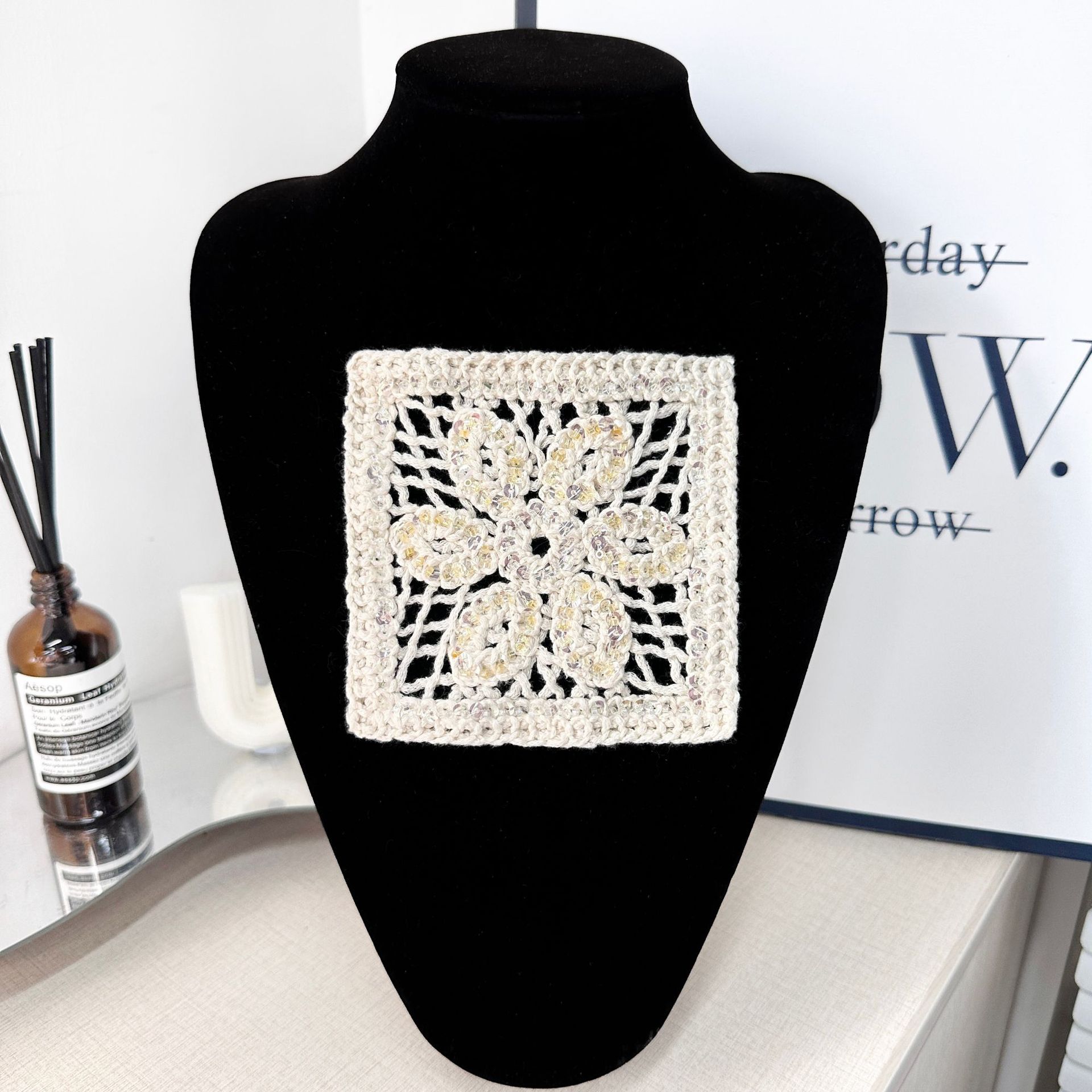 Crochet de alta calidad de encaje de sequilla flor de decoración parches de ropa vestidos bolsos accesorios de bolsillo mayorista