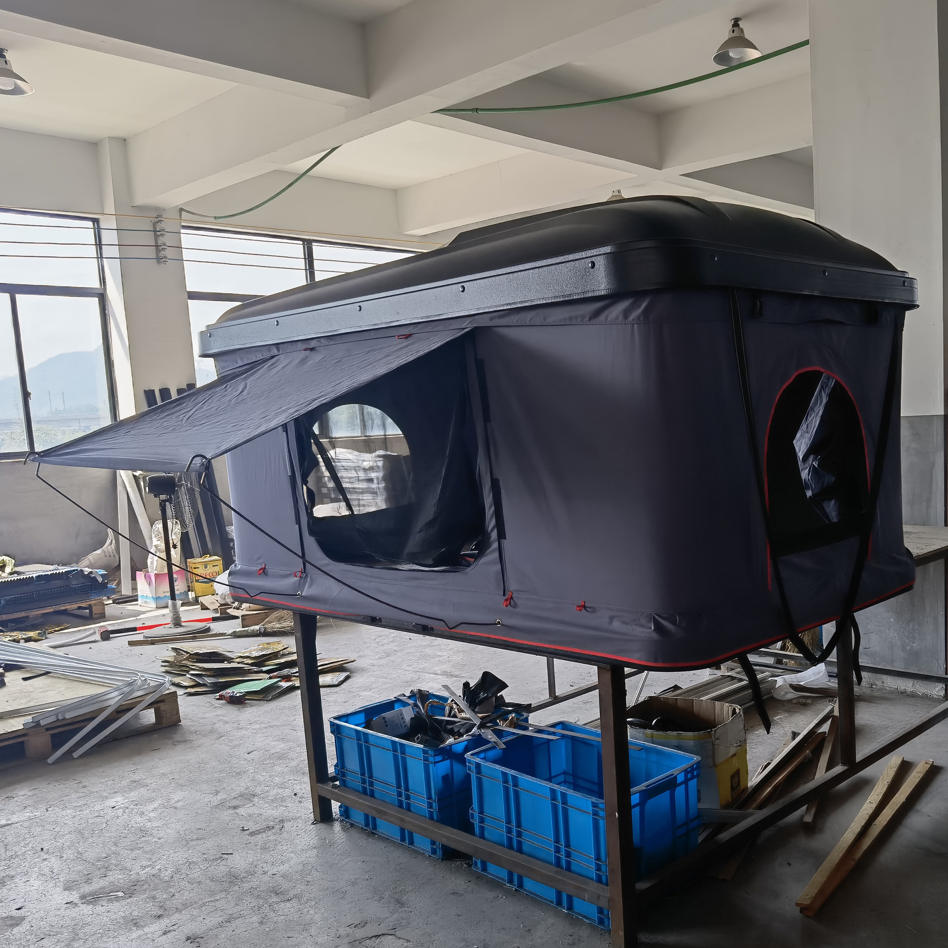 Elevación automática de plástico de plástico de absorción de plástico camping al aire libre lluvia protección solar helicóptero techo de carpa