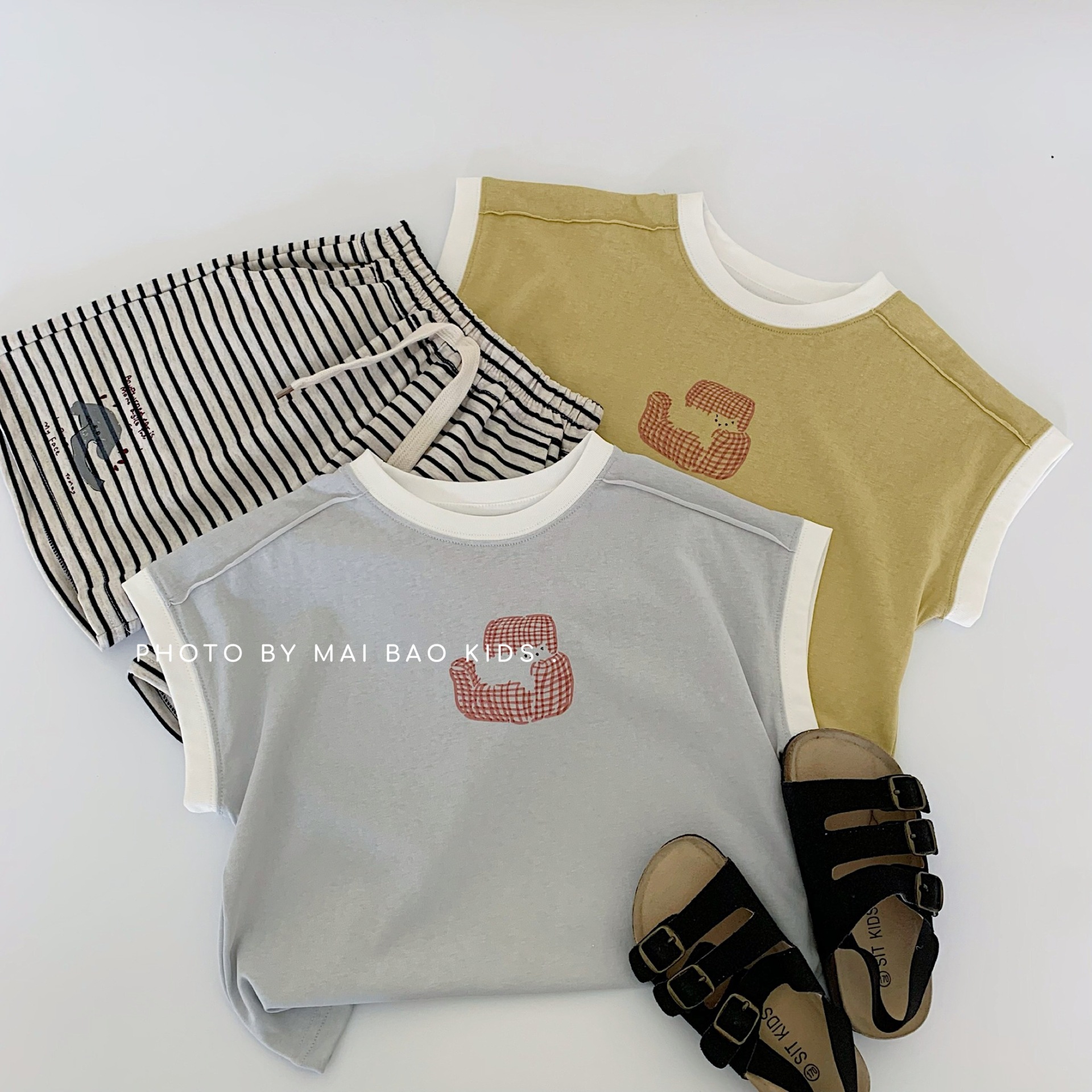 Camiseta sin mangas de verano para niños Maibao 2025 nuevo suéter de estilo occidental delgado para niños ropa de verano para niños