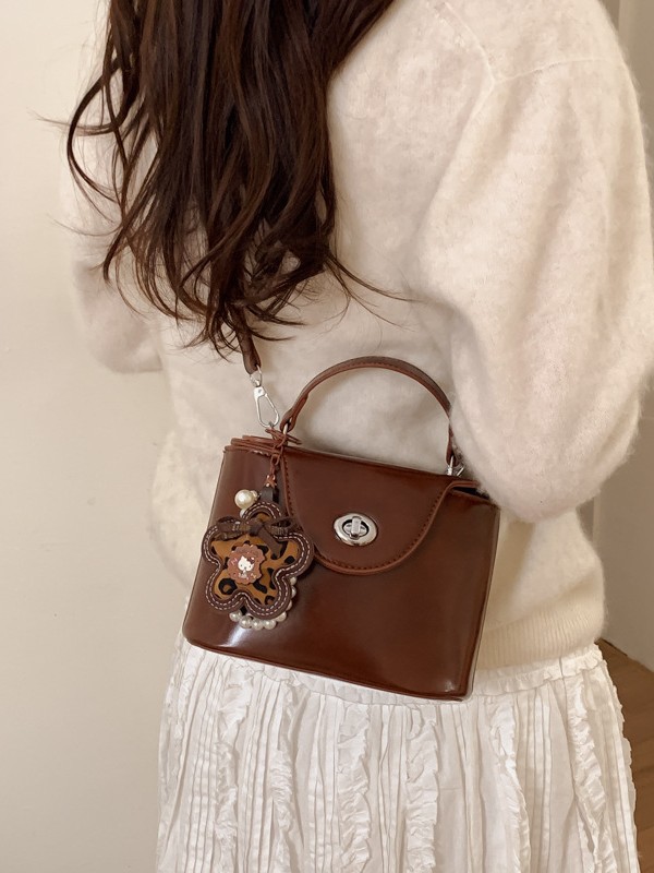 Nicho de diseño bolso de mano mujer 2026 nuevo bolso de caja de lujo ligero de alto nivel retro moda de hombro bolso de mujer