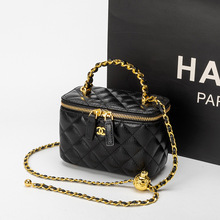 С���L���Ӱ���Ůʿ�����2024�¿�r�����朗l���ٴ�μ�б���