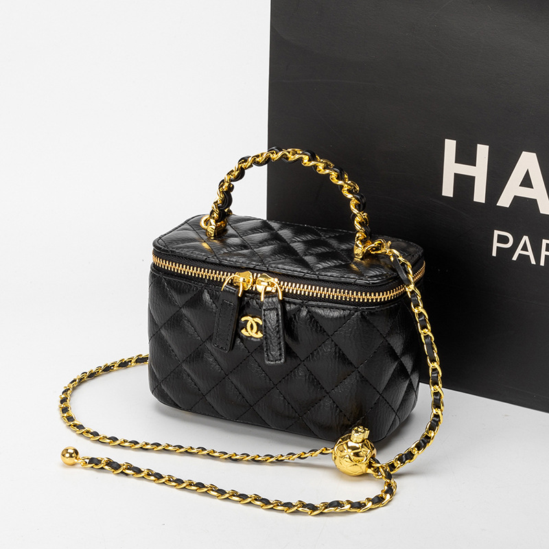 Pequeño bolso de caja de fragancia bolso de mujer 2024 nuevo bolso de cadena de rombos de moda bolso de mensajero de hombro de todo fósforo