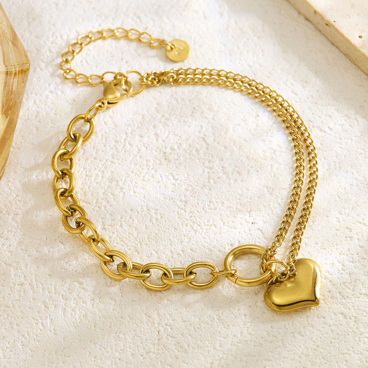Europa y los Estados Unidos transfronterizos nuevo oro retro amor pulsera de nicho de diseño de joyas de mano de moda simple image 1