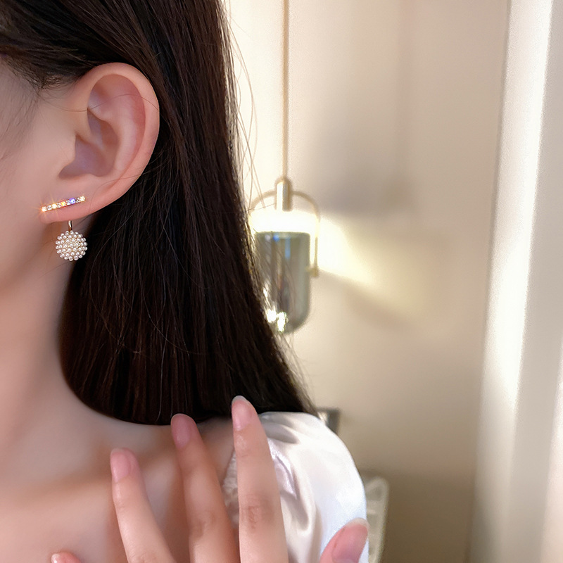 Korean style diamond pearl ball earringspicture1