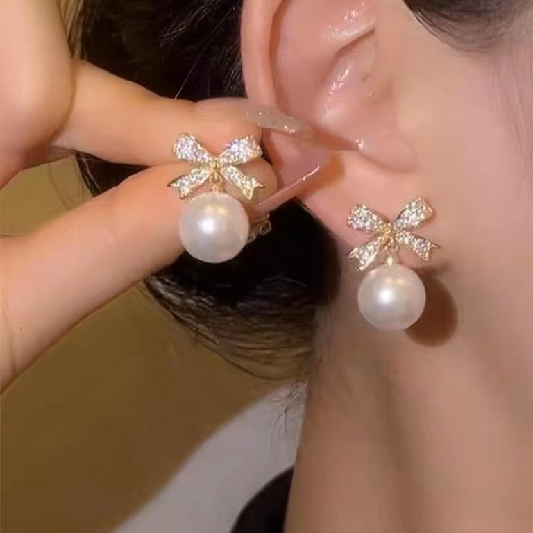 蝴蝶結珍珠耳釘2023年新款潮流春夏高級感設計輕奢氣質耳飾女