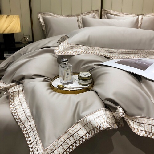 Light luxury high-quality Xinjiang long-staple cotton four-piece set embroidered mercerized cotton high-density Nantong home textile gifts