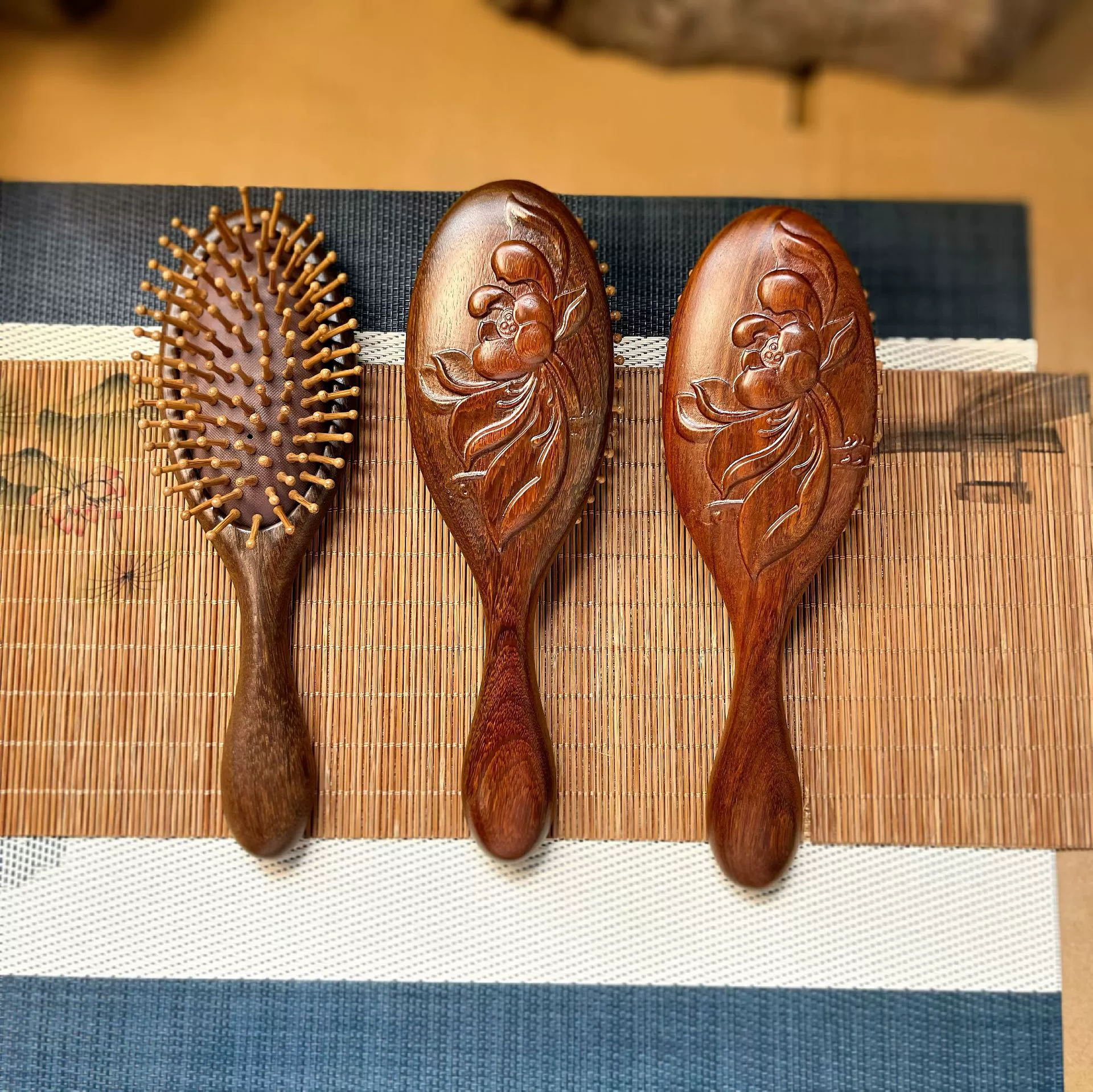 Ретро подушечка с золотым sandalwood, массажер, мягкая пятка, щетка в древнем стиле