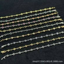 CH��𔁲�͹�ʮ�ֻ���朻�ɫ�Ƕ������Ů��H���fʮ�ּ����