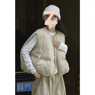 白鸭绒羽绒马甲女外搭短款背心秋冬新款宽松百搭气质欧货坎肩马夹