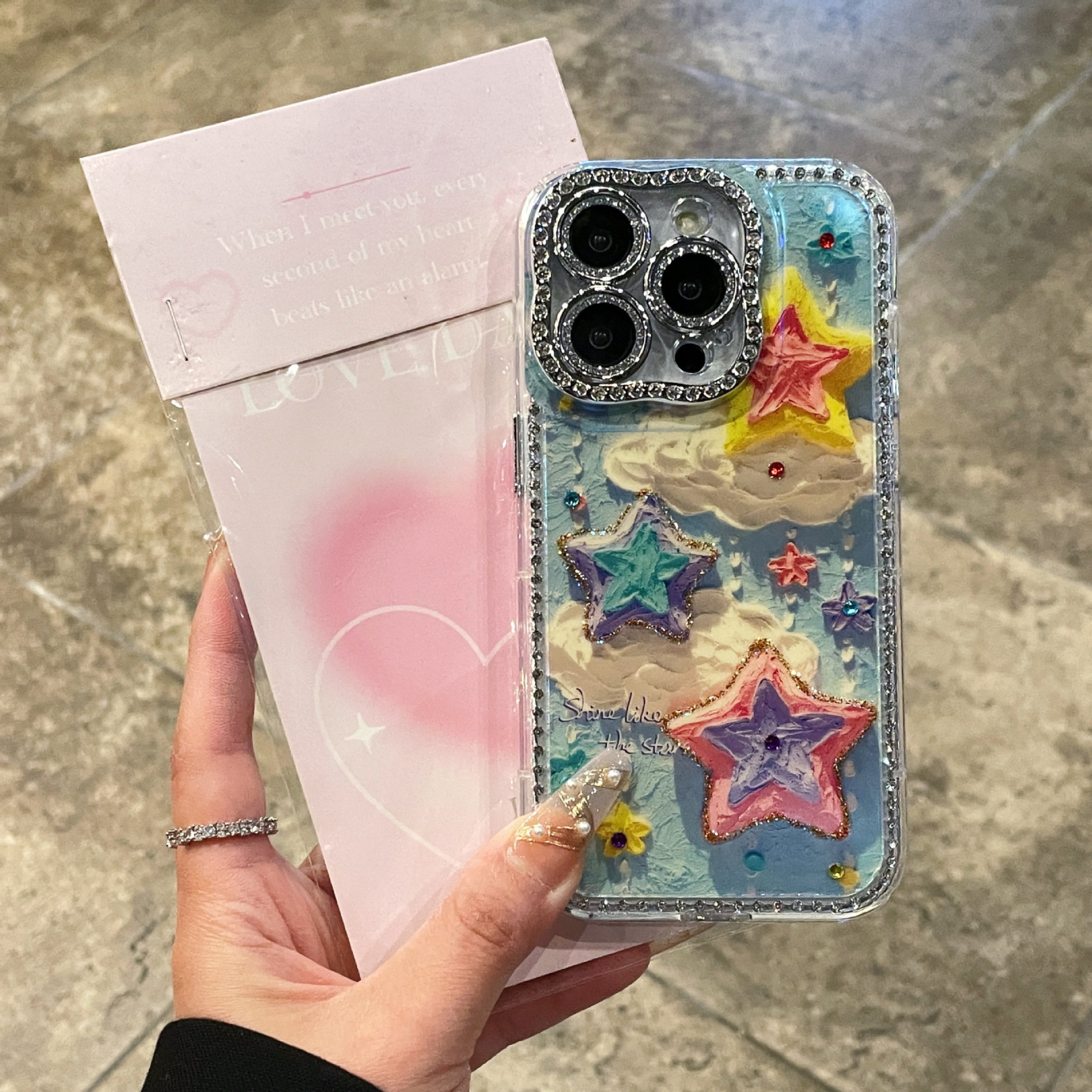 Pintura al óleo estilo ins, nubes, estrellas, para la carcasa del teléfono iphone15 16ProMax Apple 13/14, orificio fino, borde retorcido